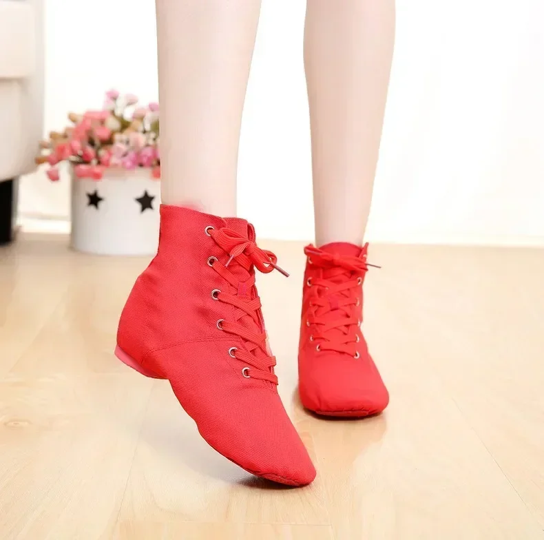 Coupons Woman Woman's Lace Up  - огляд і ціна Women'S Xc Shoes