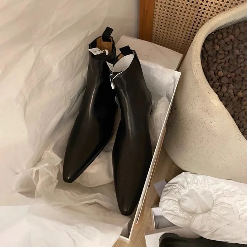 Luxury Women's Short Boots Aut - огляд і ціна Women Shoes Luxury Brand